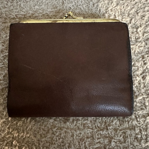 Vintage Buxton Brown Leather  Wallet full grain cowhide exterior - Picture 3 of 14